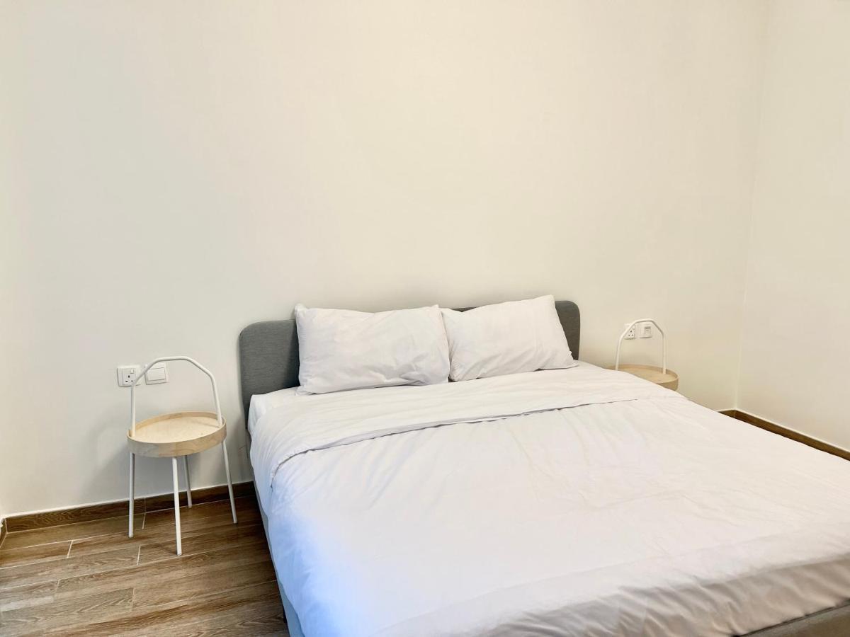 Stunning 1bedroom With Balcony In Al Habtoor Apartment *