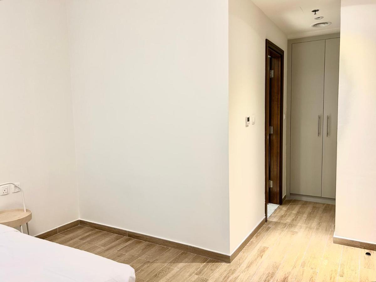 Stunning 1bedroom With Balcony In Al Habtoor Dubai