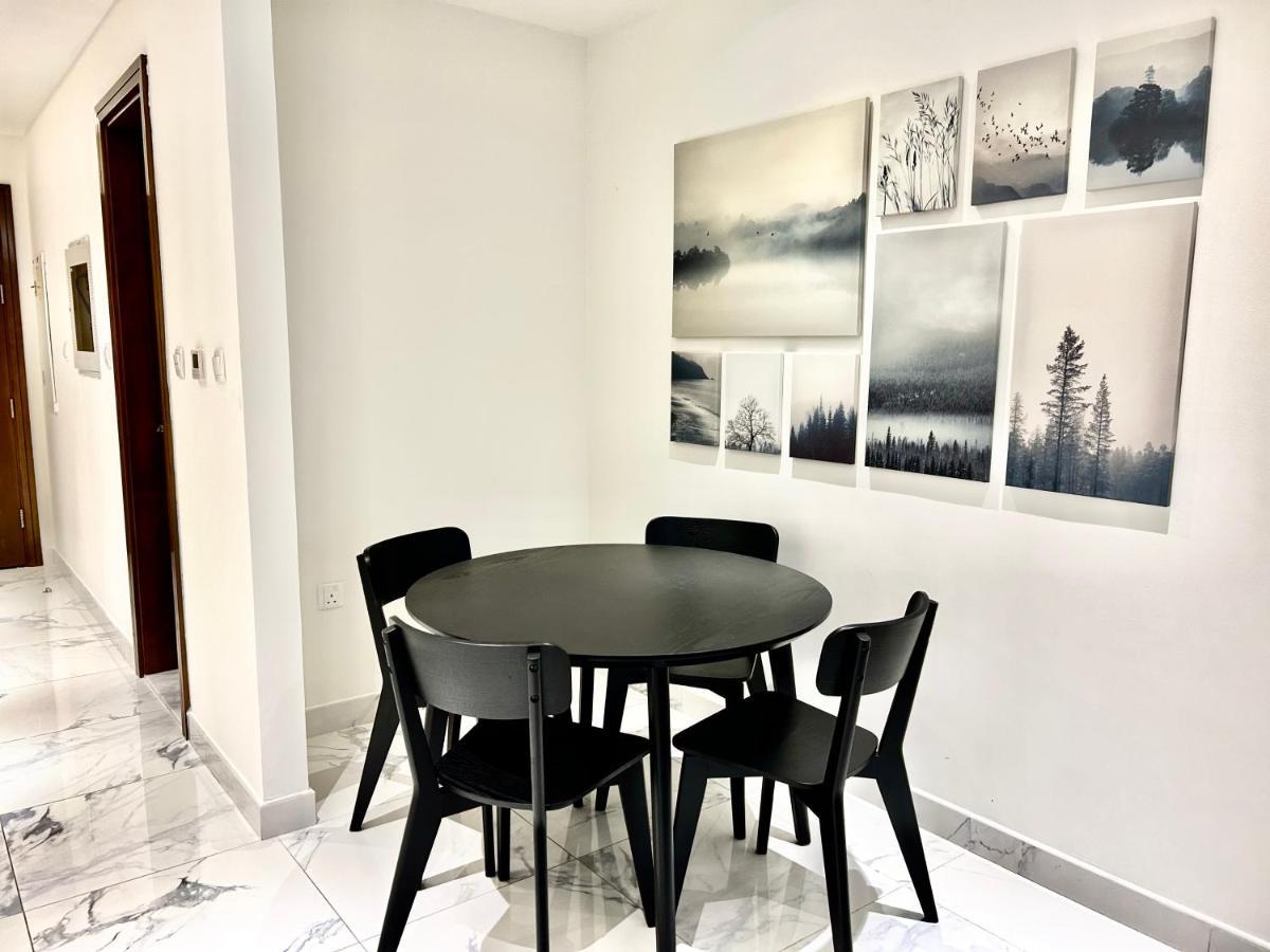 Stunning 1bedroom With Balcony In Al Habtoor